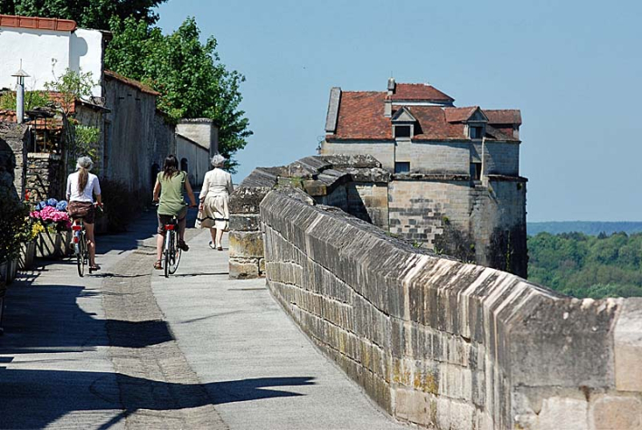 Les remparts de Langres